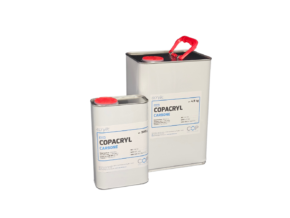 Résine acrylique COPACRYL Carbone très fluide pour pièces composites, prothèses avec renforts carbone.